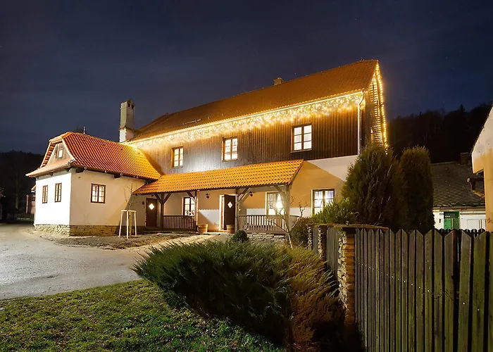 Semesterbostad Huty By Interhome